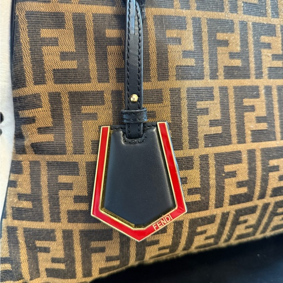 Fendi 2 Jours Tote Bag - Picture 2 of 15